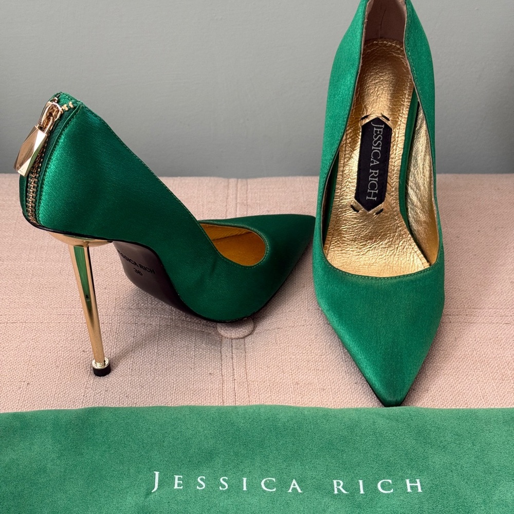 Jessica Rich Green Satin Heels
